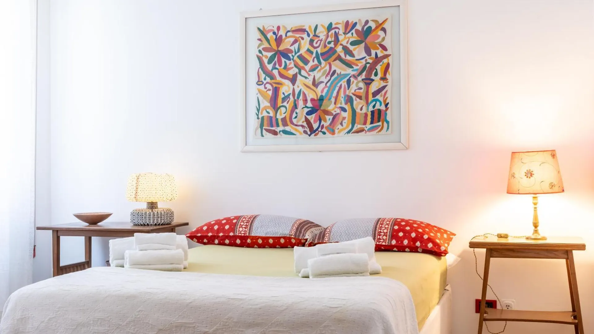 Apartment Sempione-Metro B, Vintage Apartment, Ac, Wifi Rome Italy