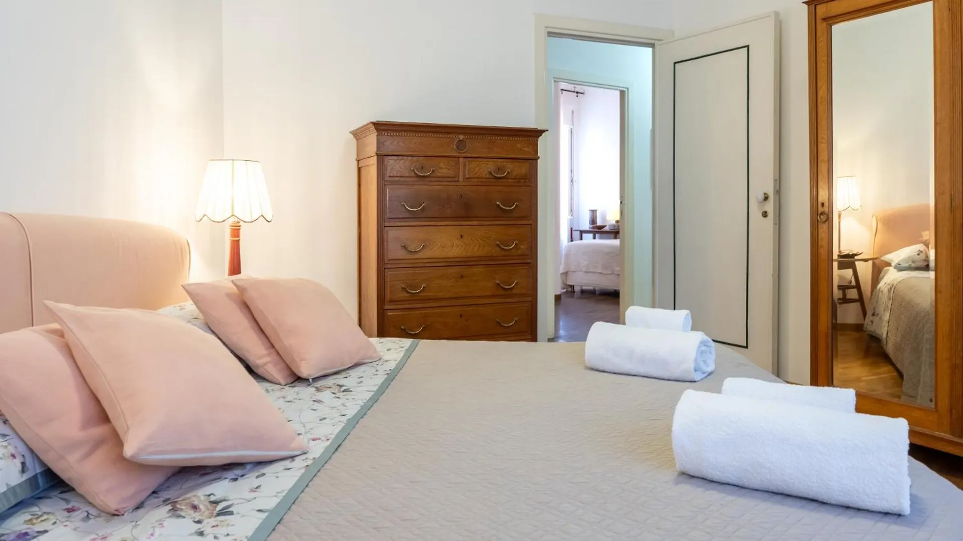 Sempione-Metro B, Vintage Apartment, Ac, Wifi Rome